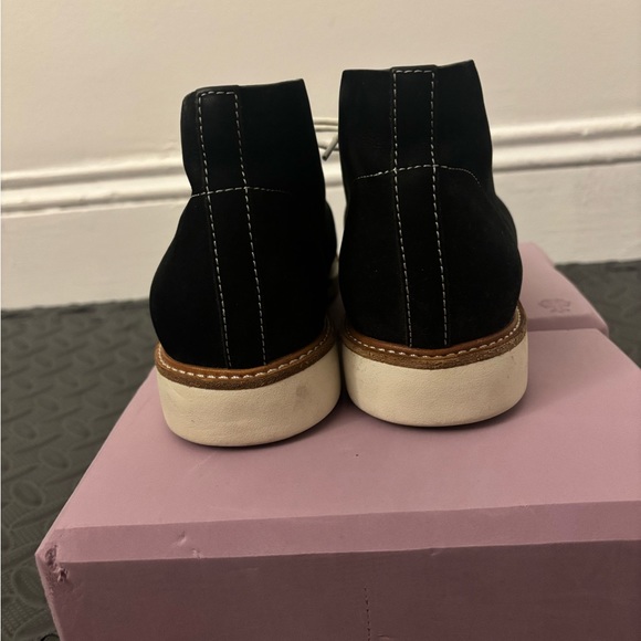 CH boots size 8 - Picture 5 of 9